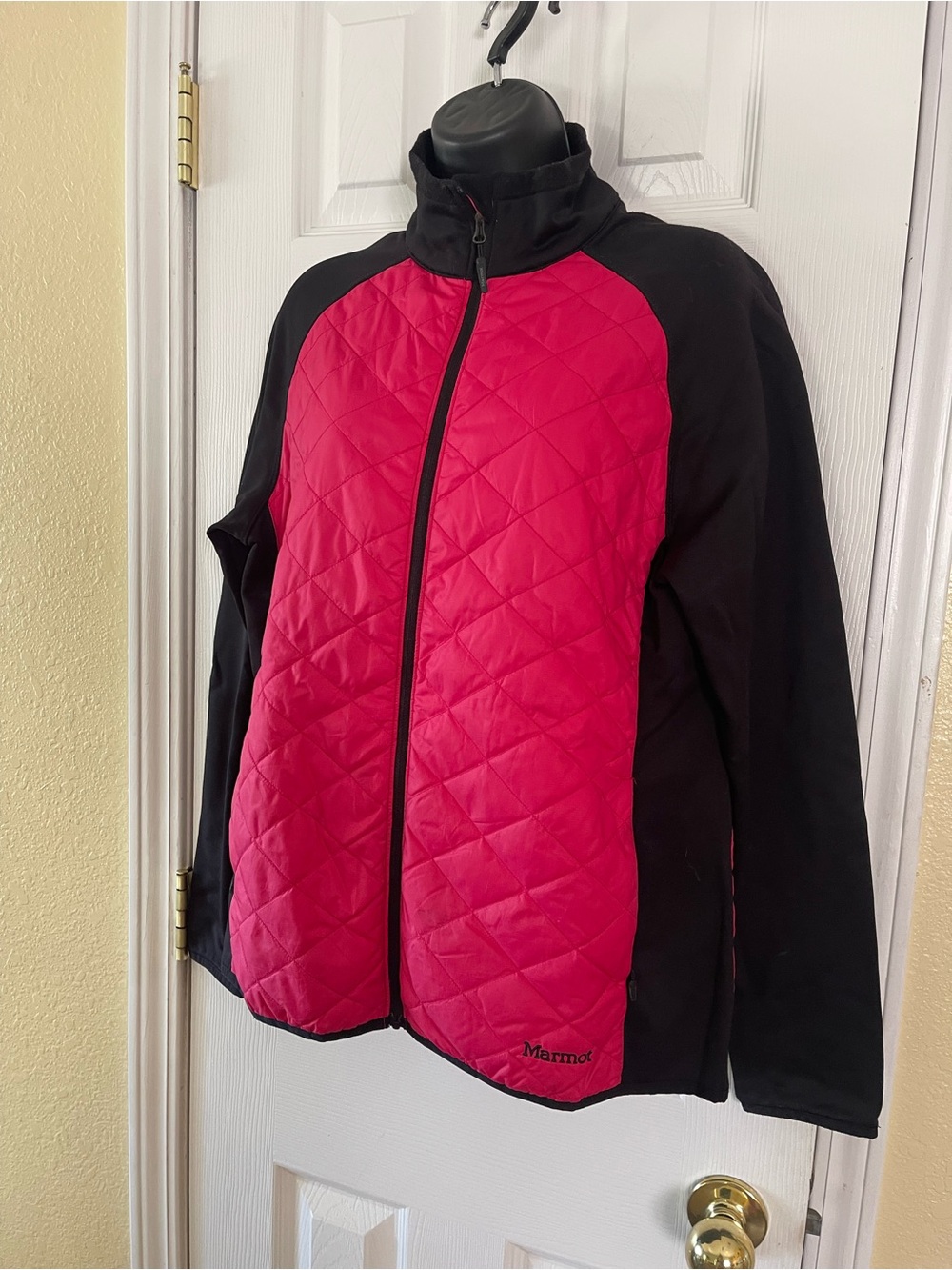 Marmot Quilted Pink Front Black Sleeve Women's Puffer Jacket